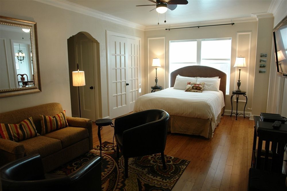 Hotel Knickerbocker On The Lake 3*